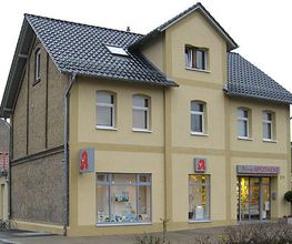 Aussenansicht der Flora Apotheke Stöckheim