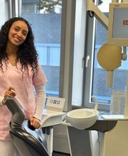 Zahnarztpraxis Jonaport Dr. med. dent. Alexander Kroneberger Bild 8