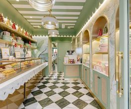 Ladurée Saint-Tropez image 1