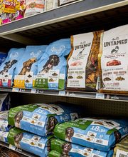 Product Shot: Pet Food/Supplies
