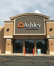 Ashley Store + Outlet image 11
