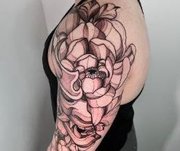 Cosmos Tattoo Bild 19