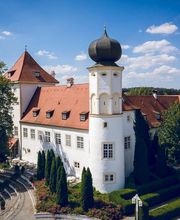 Schlosshotel Neufahrn e.K. Bild 2
