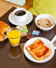 B&B HOTEL Grenoble Centre Alpexpo image 4