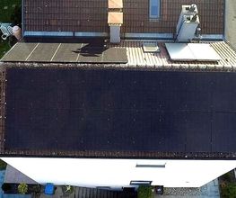 11 Photovoltaik auf Satteldach.jpg