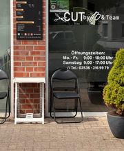 Friseursalon - Cut by B & Team | Friseur Münster