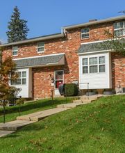 South Valley Townhomes image 9