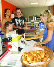 Idéal Camping image 12