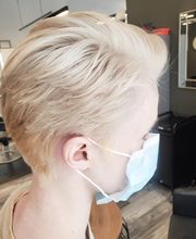 Fantastic Sams Cut & Color image 20