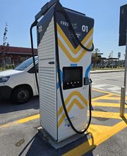 Free to X Charging Station immagine 8