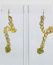 Boucles d'oreilles Collection Brésil.
Techniques : Crochet de plaqué or & pierres brutes.
.
Créations & pièces uniques par Salomé Osorio.