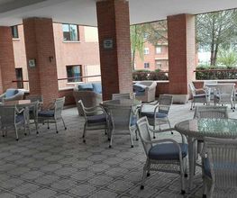 residencia-navareal-terraza.JPG