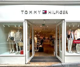 Tommy Hilfiger image 1