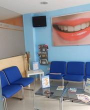 clinica-dental-lojident-sala-espera-02.jpg
