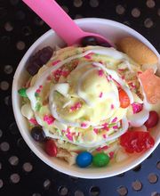 Yogurtland Alameda image 8