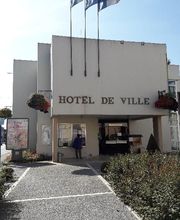 Mairie - Luçon image 1