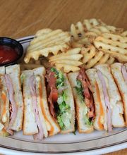 Crooked Pint Ale House image 11