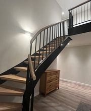 Innentreppe mit Brüstung.jpg