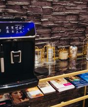 Danaesthetics-Botox in Ulm, Hyaluron, Sculptra , HiFu & Lippen aufspritzen, Longevity Medizin Bild 2
