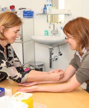 Dr. med. Levy Francis Bild 5