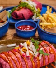 Enchilada Burritos und Pommes