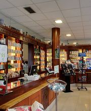 farmacia-aristegui-interior-02.png