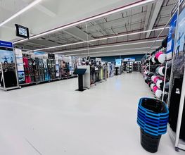 Winterzeit ist Skizeit - erlebe einen der größten Wintersport Showrooms in Deutschland