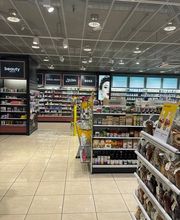interieur-pharmacie-sun-store-porrentruy
