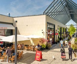 Designer Outlet Paris-Giverny image 1