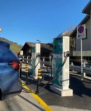 Shell Recharge Charging Station Bild 1