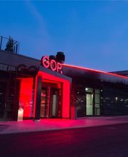 GOP Varieté-Theater Bonn – Located in the Same Building as Radisson Blu Hotel Bonn