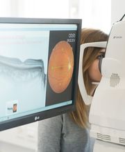 Augenchirurgie am Bahnhof Bild 5