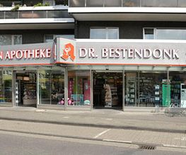 Aussenansicht der Ahorn-Apotheke
