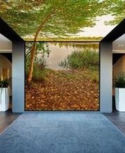 Büroflur - Fotodecke Bäume + Wasser vertikal + Decke hinterleuchtet - _9c118ea7041af3003c9a2d848a809195f36be93f.jpg