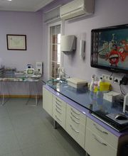 clinica-dental-silvia-interior-03.jpg
