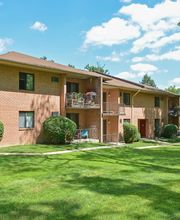 Whiteland West Apartments image 6