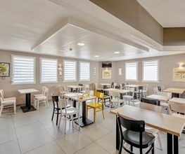 B&B HOTEL Brignoles image 12