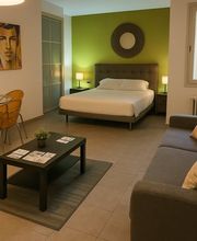 CH Six Rooms imagen 3