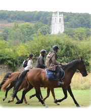 Centre équestre La Sabretache Les Chevaux de saint Victor image 4