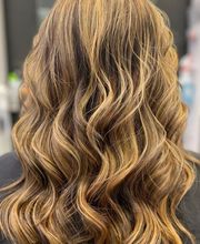 Fantastic Sams Cut & Color image 19
