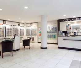 Opticien LE BOURGET Optical Center image 1