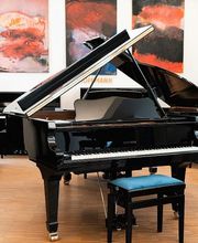 W. Hoffmann (By C. Bechstein Europe) sind eine preisliche alternative zu den Academy Instrumenten der C. Bechstein Manufaktur.