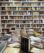 Librairie Au Bon Livre image 20