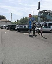 Parkplatz Hauptbahnhof in Neustadt