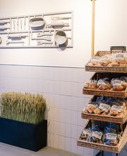 Junge Die Bäckerei. Bild 13