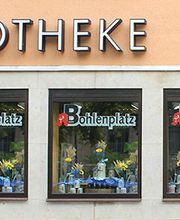 Aussenansicht der Apotheke am Bohlenplatz