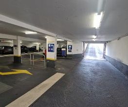 Parking Interparking Georges V image 7