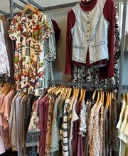 Mainstream Boutique The Woodlands image 9