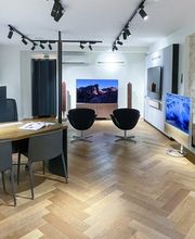 Bang & Olufsen image 2