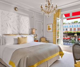 Hôtel Plaza Athénée, Paris